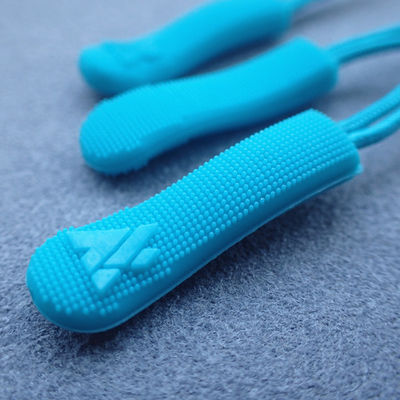 Injection Molding PE ISO9001 Zipper Slider Puller
