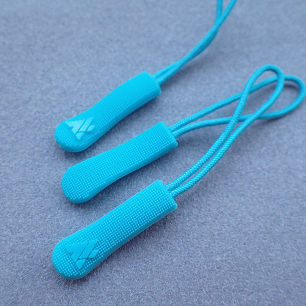 Injection Molding PE ISO9001 Zipper Slider Puller